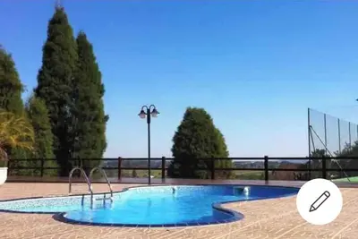 Image de Chácara em Ibiúna, com quadra de tênis, jacuzzi e sauna