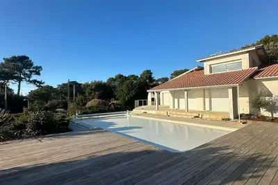 Image de Villa familiale avec piscine, vue sur mer au Pyla