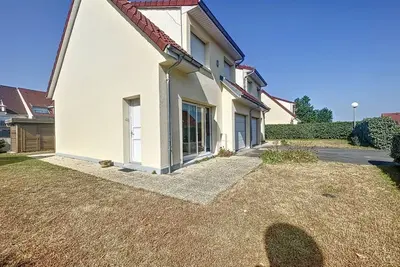 Image de Charmant pavillon 3 chambres près de la plage, jardin, wifi, accepte petits animaux, non-fumeur