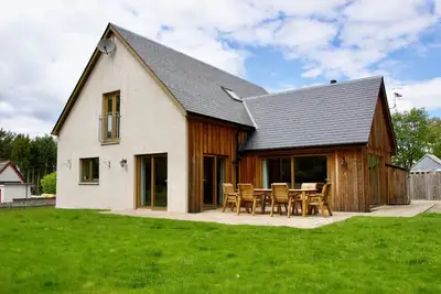 Image de Forest Trail Lodge - a house that sleeps 9 guests in 3 bedrooms