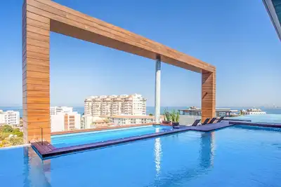 Image de Luxe Penthouse w/Premium Amenities @ Romantic Zone
