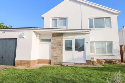 Image de 30 Long Shepherds Drive, family friendly in The Mumbles