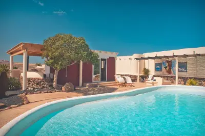 Image de Bungalow - Fuego - Surf & Yoga Villa