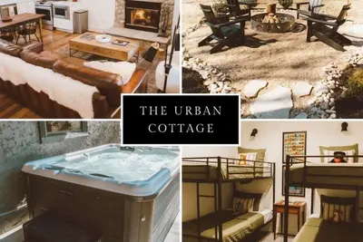 Image de 4 miles to Dollywood! Modern Cottage with Hot Tub + Fire Pit + Arcade + 2 Bunks!