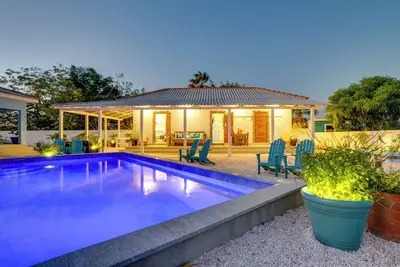 Image de Beach Bungalow Casita 1bd Suite 1 min walk to Bachelors, shared pool, dive setup