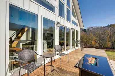 Image de Modern Appalachian Vacation Rental w\/ River Access
