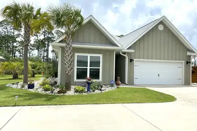 Image de Chase the Sun: Your Ultimate Windmark Beach Vacation Rental