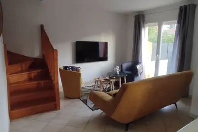 Image de Villa en copropriété privé avec piscine garage et 3 chambres