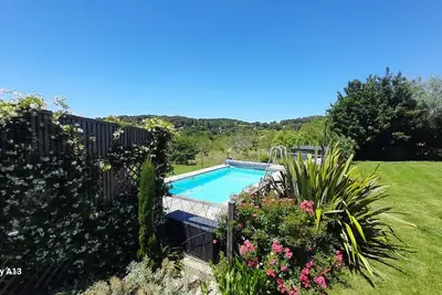 Image de Maison avec piscine à Sarlat, périgord noir.
