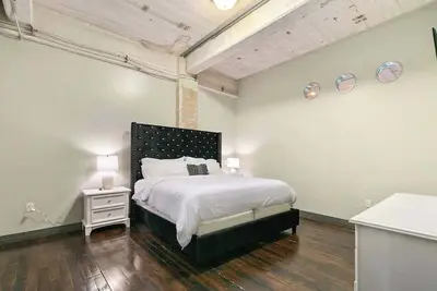 Image de Amyfinehouse |Stylish 3br Loft|Pool+Free Breakfast