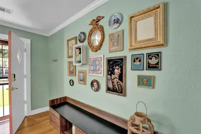 Image de Cozy Colorful Fun Close to Everything Memphis