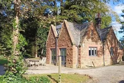 Image de Cottage-Premium-Salle de bain et douche-Vue sur le bois-East Lodge