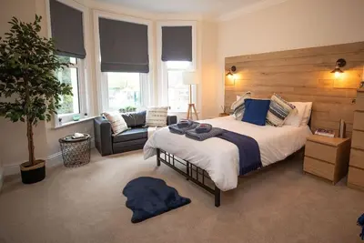 Image de Appartement-Supérieure-Salle de bain privée séparée-Vue sur Jardin-Flat 2