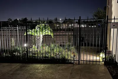 Image de \"Grand Chateau By Lujan 2\"  - A Luxury Home near the Medical Center