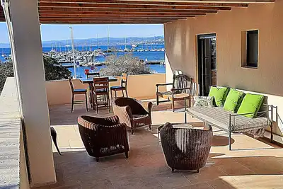 Image de port du Brusc, villa, superbe vue mer - 8 pers. Jacuzzi
