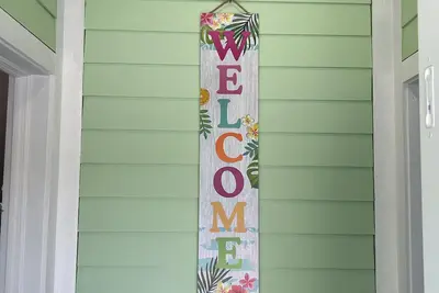 Image de Romantic Sunset Cottage on the water front