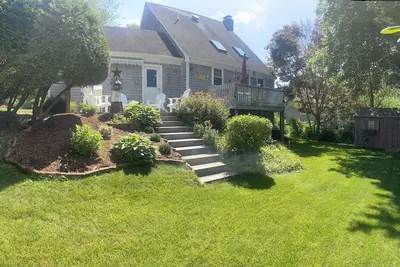 Image de 4 Bedroom 3 Bath Colonial in Yarmouth Port Sleeps 8