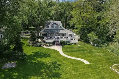 Image de The April Inn - A Victorian Waterfront Retreat