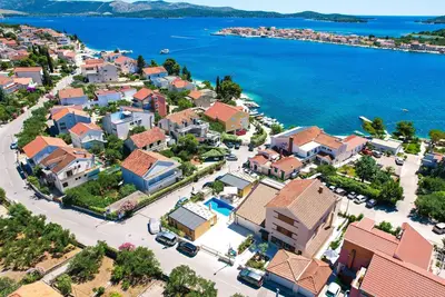 Image de Superbe maison à Brodarica avec WiFi