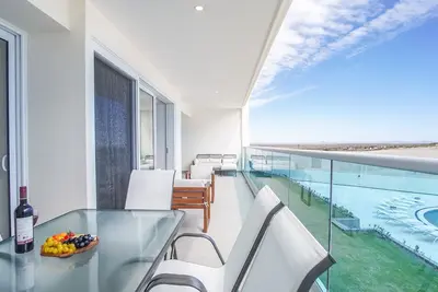 Image de Gorgeous 2 bedroom condominium (Encantame Verano 204)