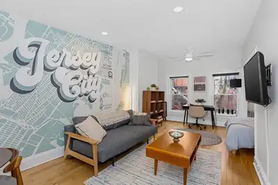 Image de Private home 20 mins from Nyc!