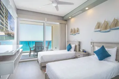 Image de Imagine coming to this gorgeous 2 bedroom condo E1002