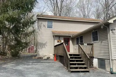 Image de Lake Escape House for your pleasure!