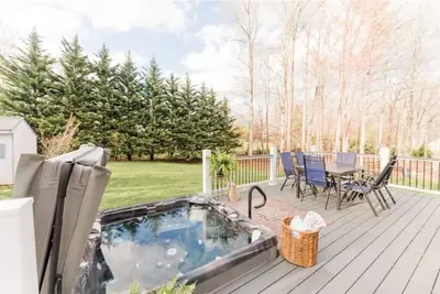 Image de Oak Grove Retreat-hot tub\/family and pet friendly