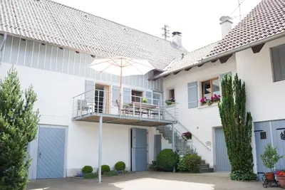 Image de Maison de vacances 'Kleines Landhaus Bodensee' avec vue sur le lac, balcon et Wi-Fi