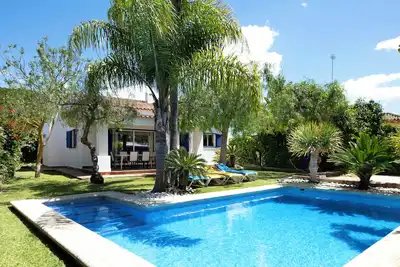 Image de Villa 'Amura - Solo Familias' avec piscine privée, Wi-Fi et climatisation