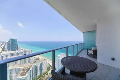 Image de Coastal Condo with Sea Views