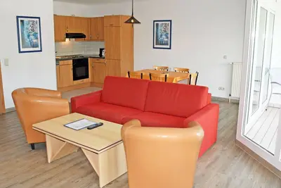 Image de 07 Schöne 3-raum-ferienwohnung mit Balkon - Appartementhaus mit Balkon im Ostseebad Göhren (hm-01