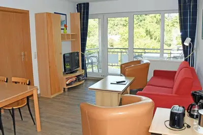 Image de 04 Schöne 3-raum-ferienwohnung mit Balkon - Appartementhaus mit Balkon im Ostseebad Göhren (hm-01