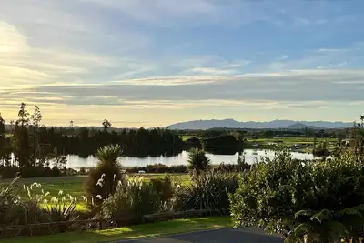 Image de The secret is out - Iveagh Bay is the place to be!
