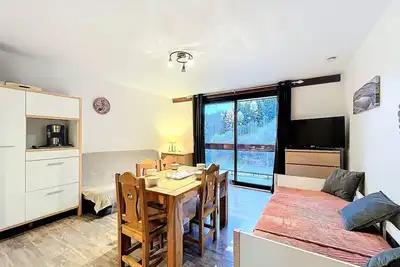 Image de Studio rénové · Pied des pistes · Balcon sud · Accès piscine chauffée