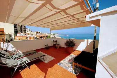 Image de Villajoyosa- Top Apt + Rooftop with Amazing Seaview