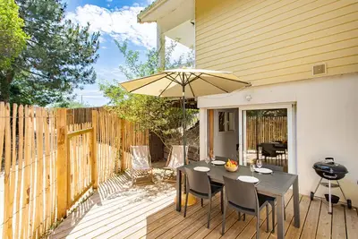 Image de Appartement Neuf avec Terrasse, 2min de la plage