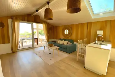 Image de Appartement Cosy Vue Bassin avec Grand Balcon
