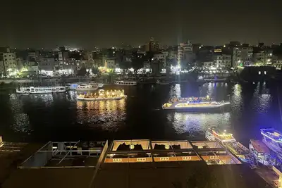 Image de Two Bedroom apartment Nile View Zamalek Cairo