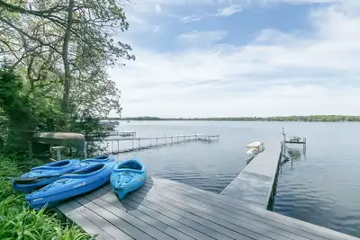Image de Lakeside Retreat at Lake Ripley - Swimming, Dock, Kayaks, & Pontoon Rental