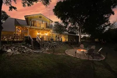 Image de The Daffodil - A luxury haven with Hot Tub and Firepit