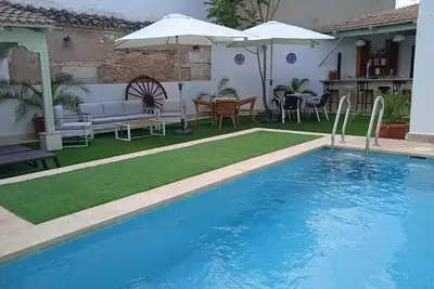 Image de Casa Rural con Piscina Para Grupos en Pleno Centro