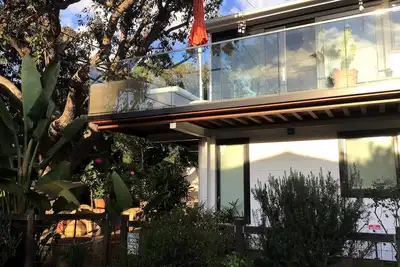 Image de Laguna Beach house just steps away from the beach