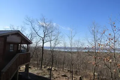 Image de Sarah Lesley Cabin, Very Private