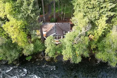 Image de The Mckenzie House w\/ sauna & outdoor shower