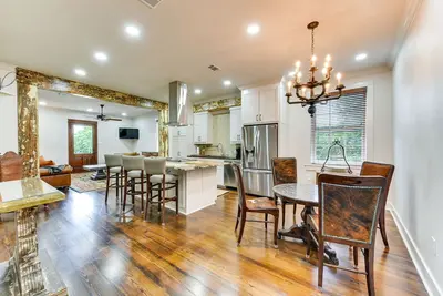 Image de Chic Louisiana Retreat - Balcony & River Views!