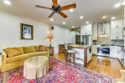 Image de Charming Louisiana Getaway w\/ Furnished Balcony!