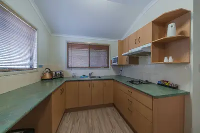 Image de Capricorn Caves - Caravan Park