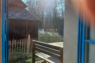 Image de Location-Traditionelle-Salle de bain privée séparée-Vue sur Jardin-Klinkerhau. . .