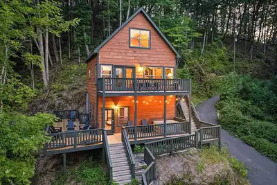 Image de Summer Retreat! Hot Tub, Game Room, w Views!